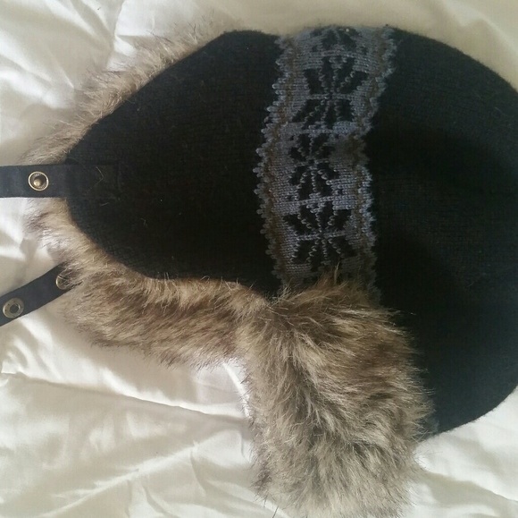 Bomber Beanie - Picture 1 of 3